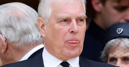 Dawni pracownicy Pałacu Buckingham GORZKO o byłym księciu Andrzeju. "Personel ma mu służyć"