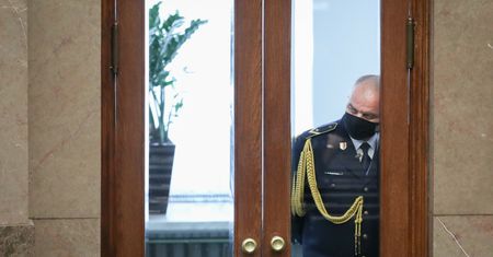 Koronawirus w Polsce. Epidemia wśród kierowców i funkcjonariuszy Straży Marszałkowskiej w Sejmie