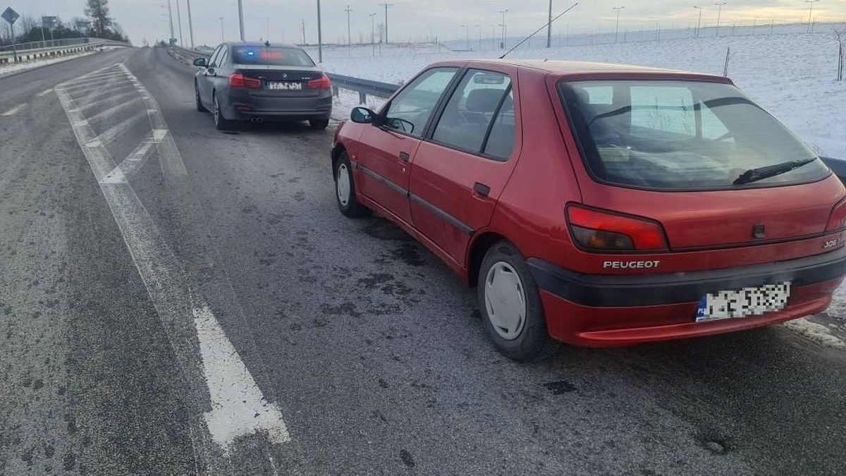 88-latek jechał pod prąd drogą S7