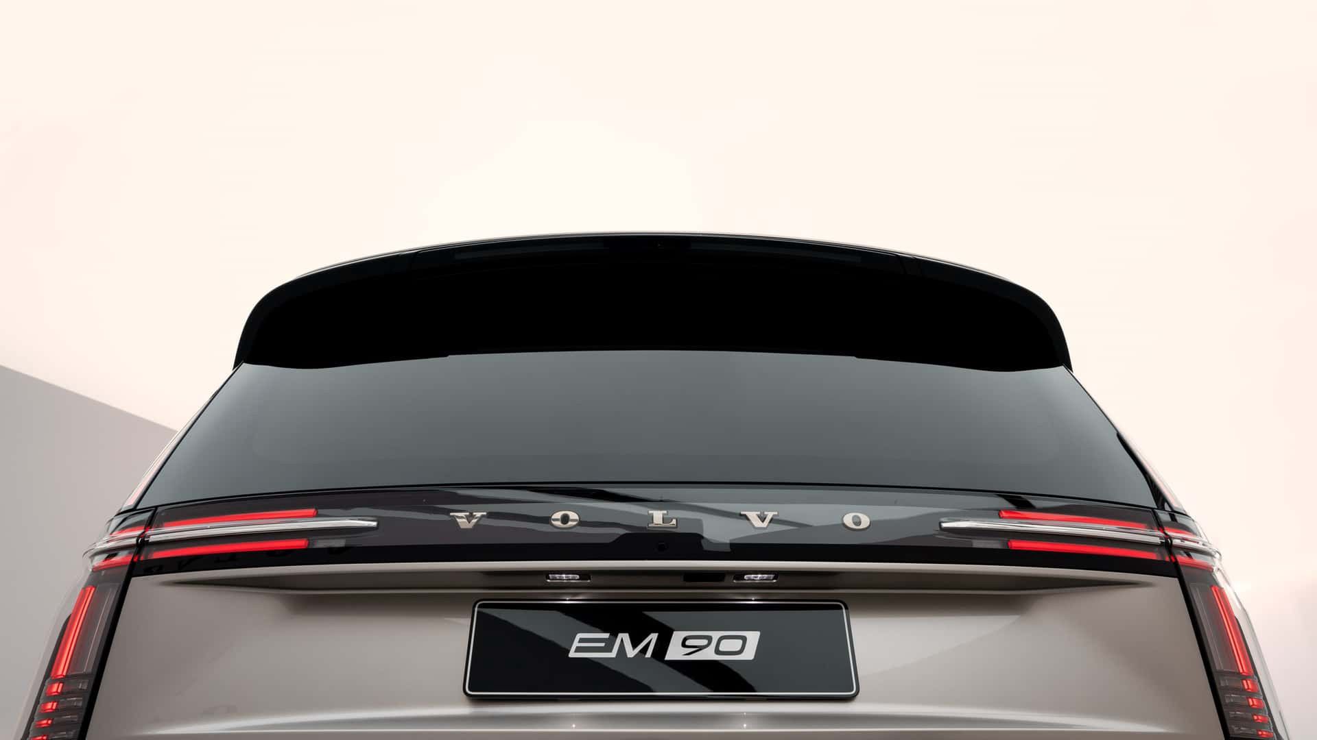 Volvo EM90