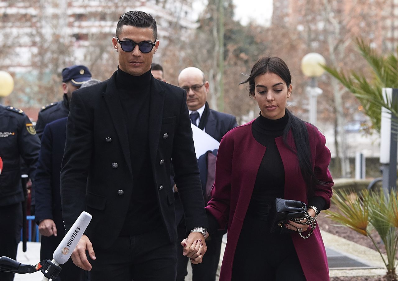 Skromnie nie było. Ronaldo sprawił narzeczonej wyjątkowy prezent