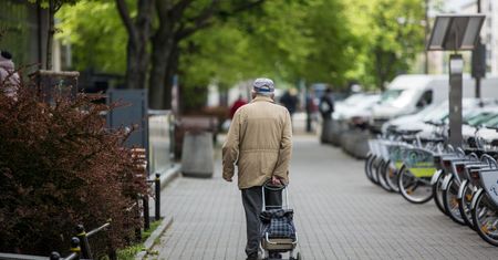 Głodowe emerytury. Pobiera je coraz więcej Polaków