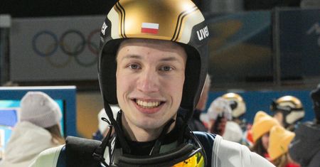 Kacper Tomasiak może liczyć na ogromne wsparcie bliskich. Kim są jego rodzice?