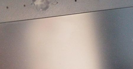 Czy zaklejać kamerkę w laptopie? Można, ale są też inne metody ochrony