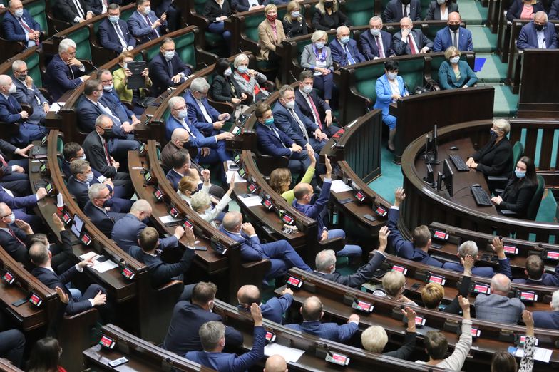 Polski Ład. Sejm uchwalił nowelizację ustaw podatkowych