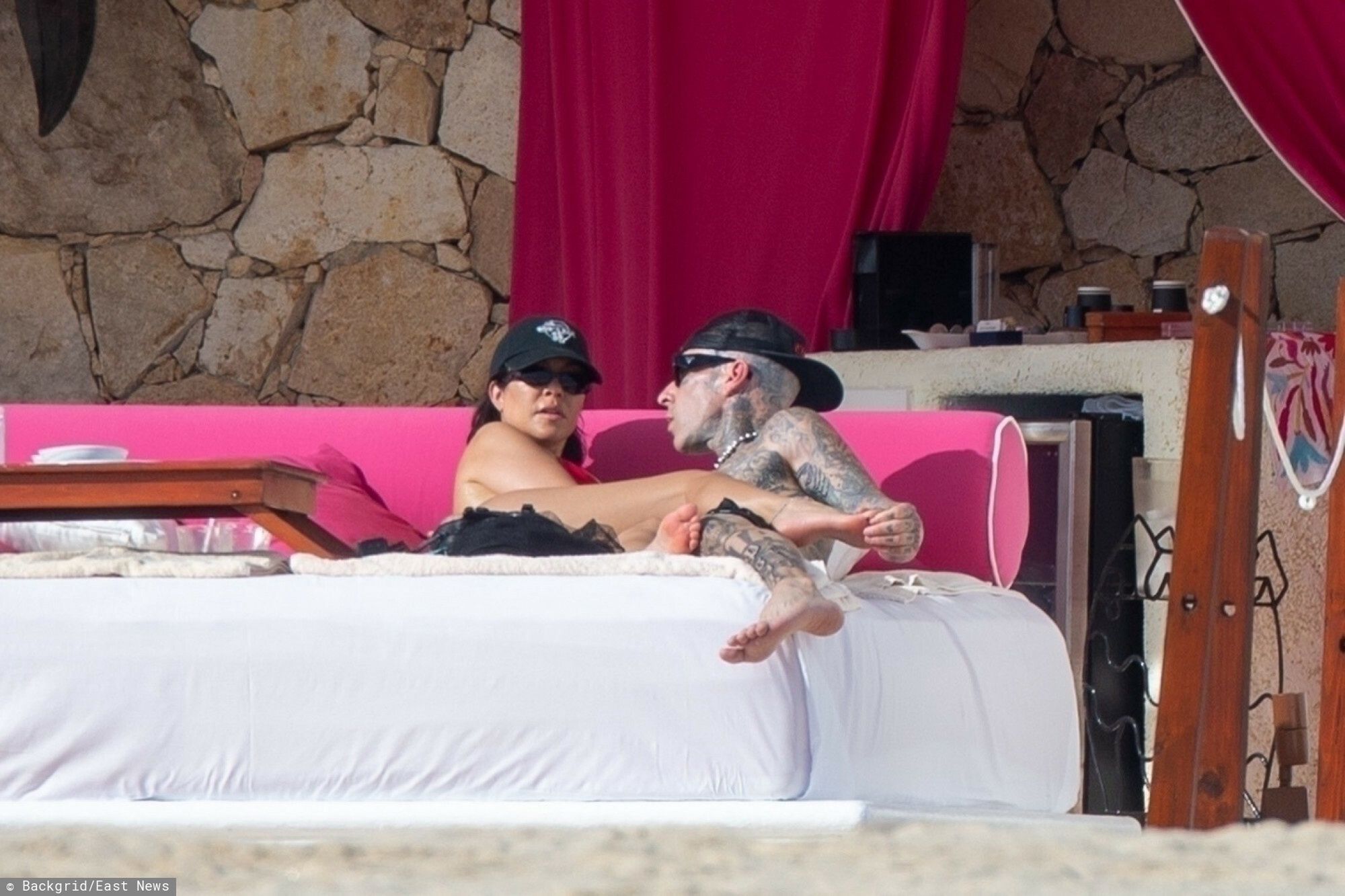 Kourtney Kardashian i Travis Barker świętują urodziny perkusisty z dziećmi w Meksyku