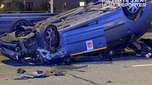 Warszawa: Groźny wypadek na Marynarskiej. Toyota dachowała, pasażer trafił do szpitala