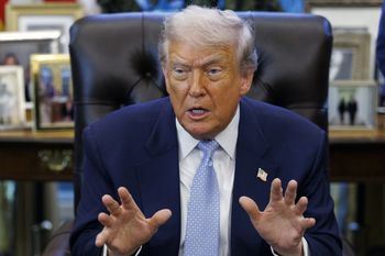 Trump wydarł się na pracowników. "Bo byli głupi"