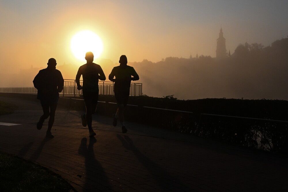 Bieganie częściowo naprawia to, co psują fast foody