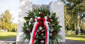 Toruń: Hołd dla ofiar Zbrodni Pomorskiej w Parku Pamięci
