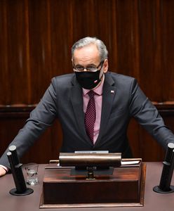 Nauczanie hybrydowe i zdalne. Minister zdrowia: szkoły są rozsadnikiem epidemii