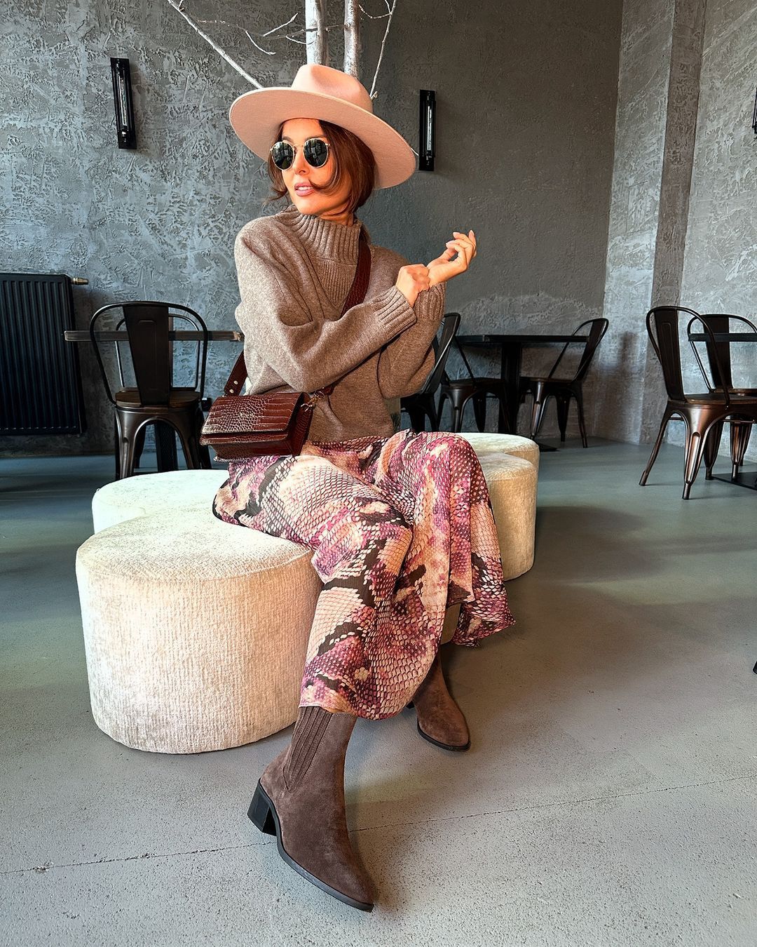 Paulina Sykut-Jeżyna w stylizacji na jesień