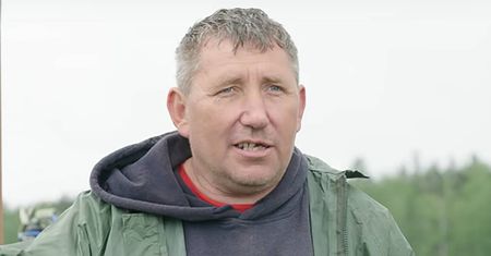Takie wykształcenie ma Andrzej z Plutycz. Gienek puścił parę: "Nie chciał i już"