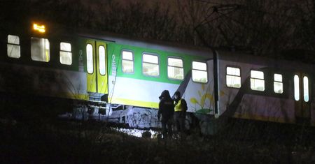 Warszawa. Tragedia na torach. Pociąg śmiertelnie potrącił mężczyznę