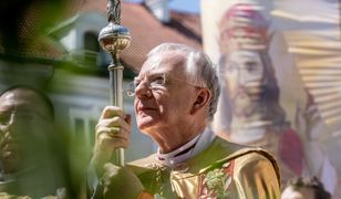 Makowski: Młodzi uciekają z Kościoła, ale to "Kościół jest ofiarą"? Prymas Polak jedno, abp Jędraszewski drugie [OPINIA]