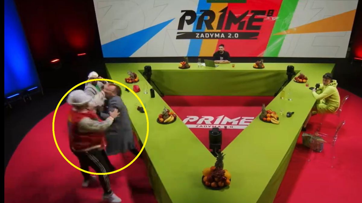 Na zdjęciu: moment, w którym Dariusz 'Daro Lew' Kaźmierczuk uderzył Michała 'Bagietę' Gorzelańczyka