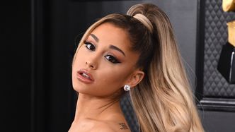 Ariana Grande ZSZOKOWAŁA FANÓW nową fryzurą! (FOTO)