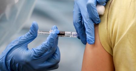 Koronawirus. Brazylia wstrzymała testy szczepionki po incydencie