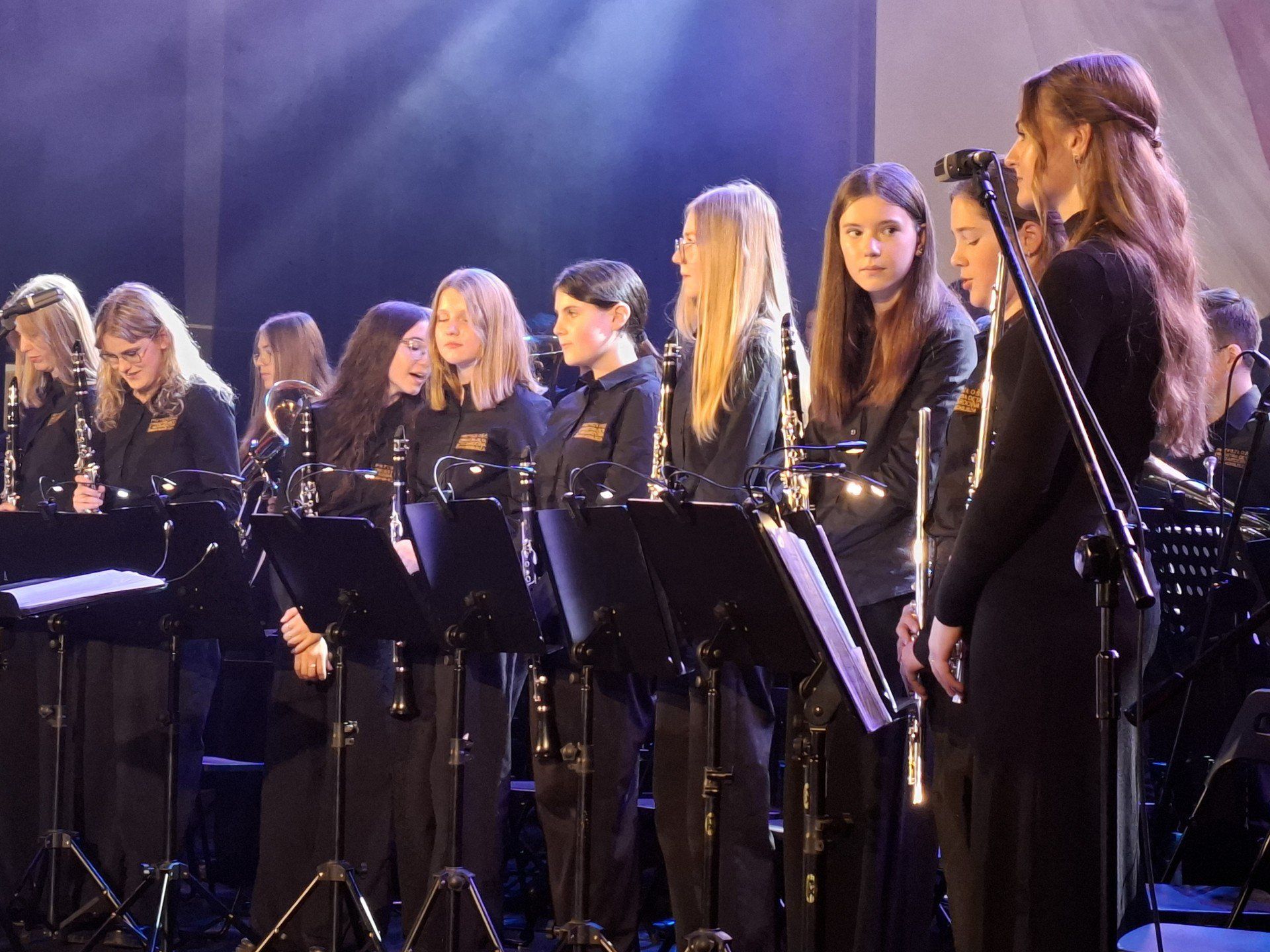 Chór Fermata z Zielonek i Orkiestra Dęta Przyszłość z Niegardowa wystąpiły w Proszowicach