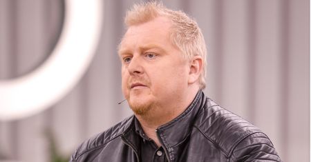 Pracował w "Interwencji" od samego początku. Po nagłym zdjęciu programu znalazł nową pracę