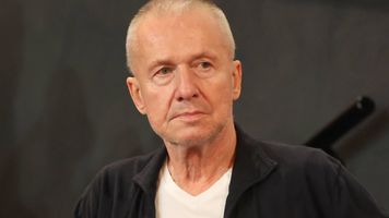 Bogusław Linda oddał się samotności. Jest rozczarowany światem
