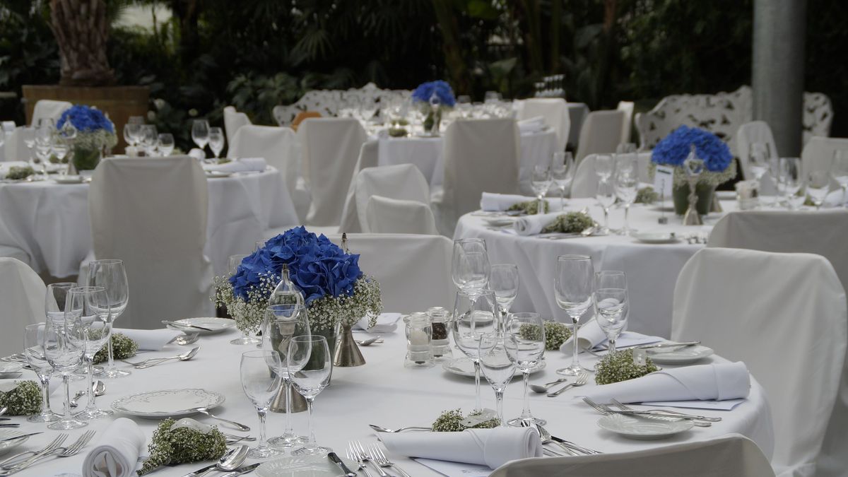 Polacy deklarują: "Przełożyłbym wesele". Rzeczywistość wygląda inaczej. 