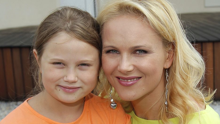 Anna Samusionek z córką Angeliką w 2011 roku