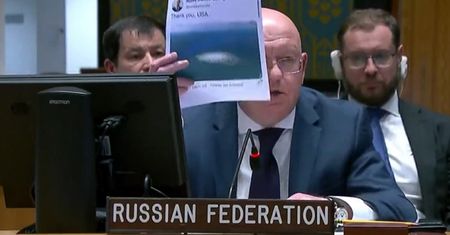 Nagle wyjął wydruk. Rosjanin nie przepuścił okazji
