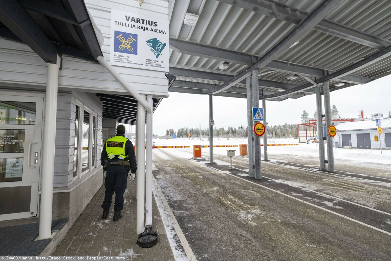 Rosja znów to robi. Finowie wznoszą dodatkowe bariery na granicy