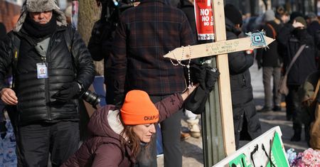 Agenci ICE zastrzelili pielęgniarza. Nasilają się protesty w USA