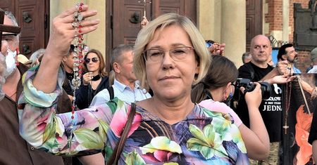 Była kurator modli się za kapłanów. "Razem zmierzajmy do zbawienia"