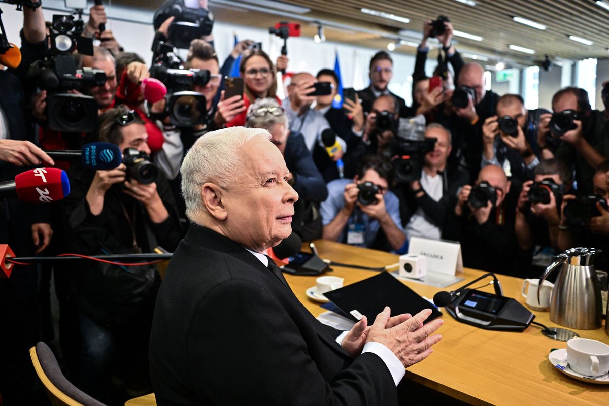 Jarosław Kaczyński przed posiedzeniem komisji śledczej