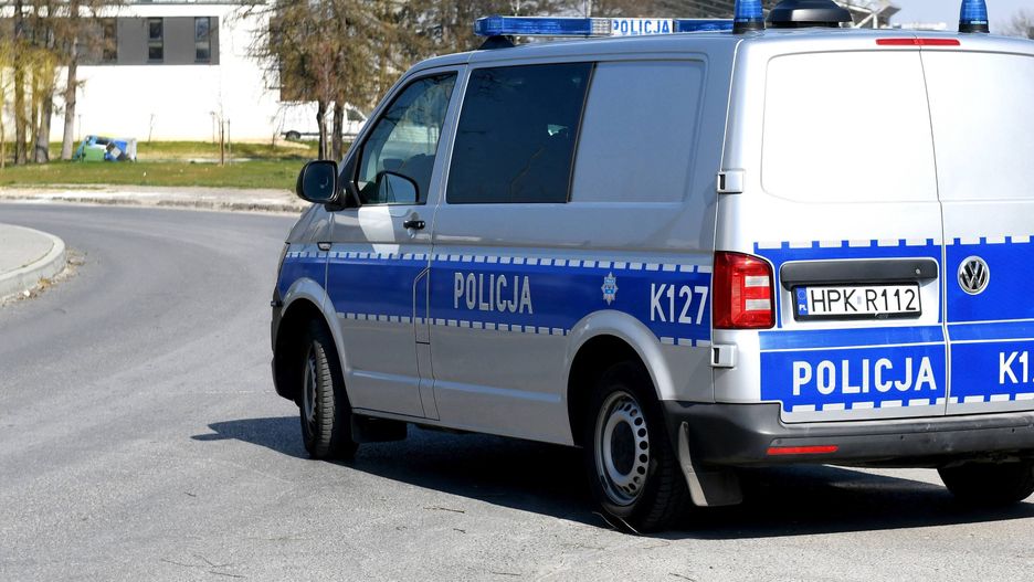 policja
Darek Delmanowicz
centrum, corona virus, COVID-19, epidemia, koronawirus, miasta, miasto, ograniczenia, ograniczenie swobody przemieszczania si�, opustosza�e, pandemia, patrol, policja, puste, puste ulice, SARS-CoV-2, stan epidemii, zakazy