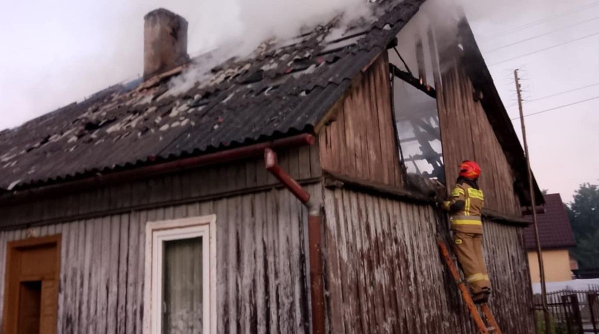 Pożar w Małej Wsi w gminie Żytno. Płonął budynek starej szkoły