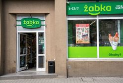 Wypożyczalnia książek w Żabce. Nowy sposób na niedziele niehandlowe