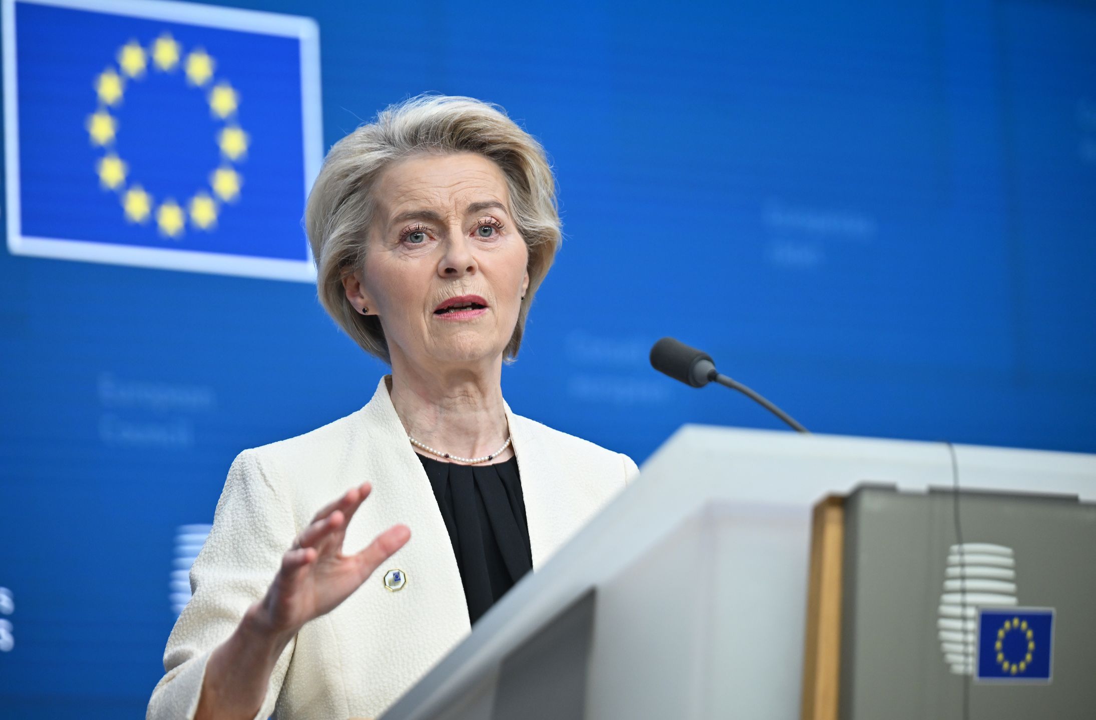BRUSSELS, BELGIUM - MARCH 06: European Commission President Ursula von der Leyen and European Council President Antonio Costa hold a joint press conference following a special European Council meeting in Brussels, Belgium on March 06, 2025. (Photo by Dursun Aydemir/Anadolu via Getty Images)