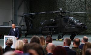 Dlaczego Polska potrzebuje śmigłowców Apache? Oto czym są "latające czołgi"