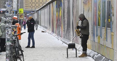 Niemcy pracują za mało? Miliarder bije na alarm