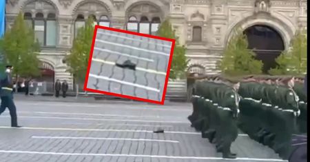 Parada w Moskwie. Doszło do incydentu z butem