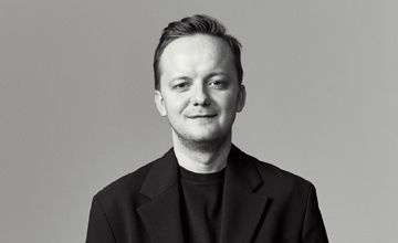 Krzysztof Bożek odpowiada za marki Armani Beauty i Valentino Beauty w Europie