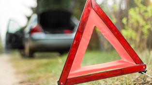 Wypadek na trasie DK1. Osobówka zderzyła się z dostawczakiem