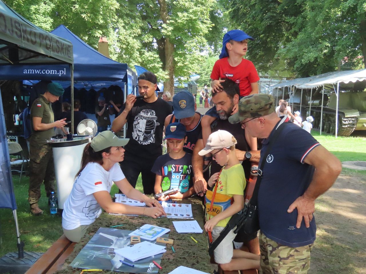 Drzonów: Piknik Militarny z okazji Święta Wojska Polskiego