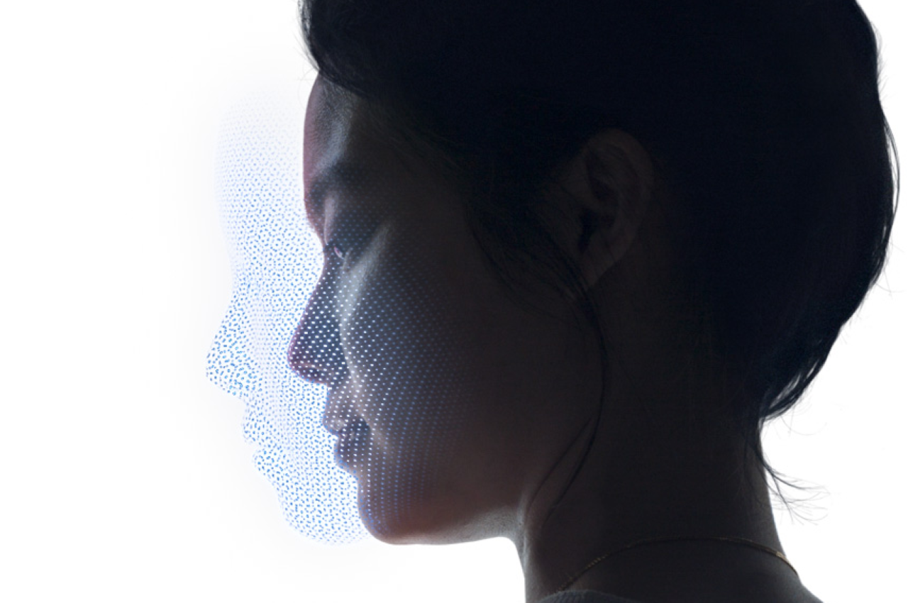 Nawet 30 tys. punktów zbieranych przez Face ID to za mało by być loginem i hasłem jednocześnie.