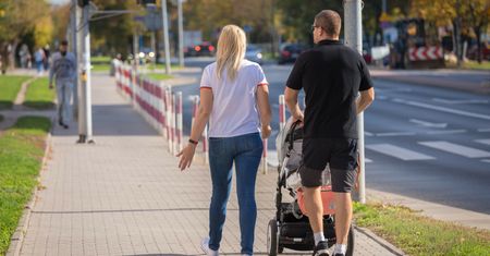 Osoby bezdzietne powinny płacić podatek? Polacy stawiają sprawę jasno