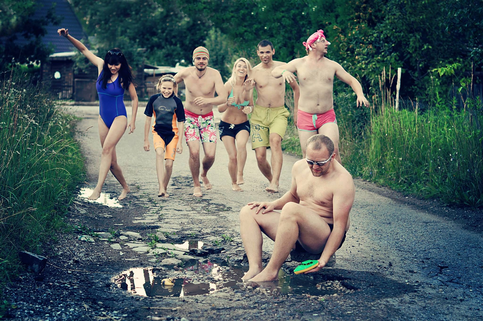Oto jak za pomocą fotografii można wyśmiać fatalny stan dróg! 4