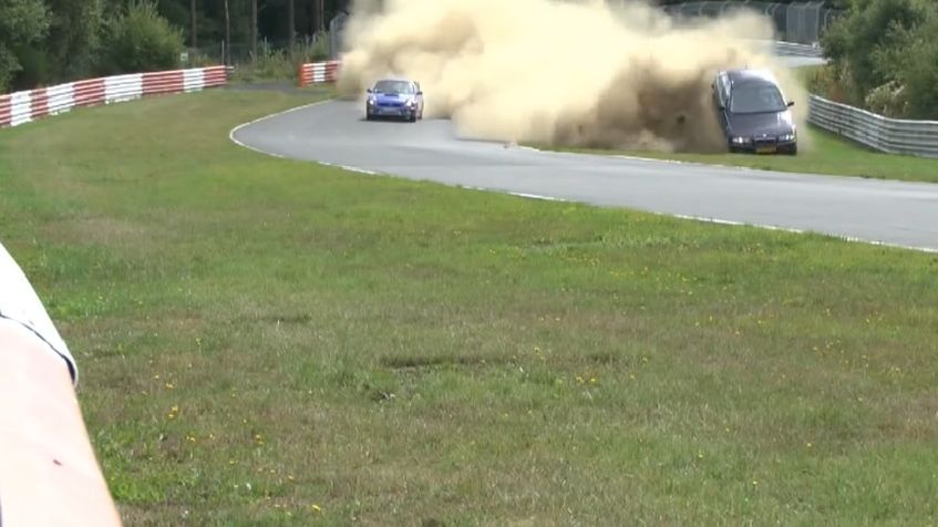 Czym grozi błąd na Nürburgringu: kompilacja 1