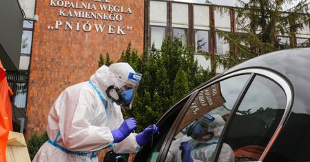 Koronawirus w Polsce. Ponad 8 tys. zakażeń na Śląsku. Niemal połowa z nich to górnicy