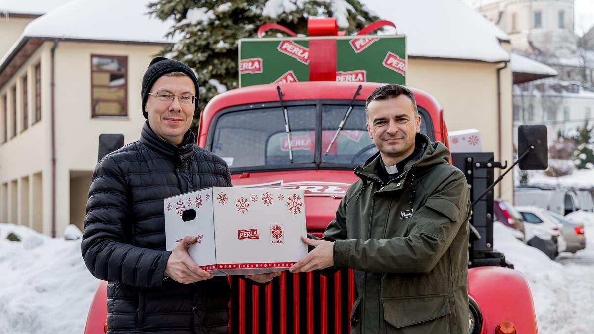 Świąteczne paczki żywnościowe od Perły dla podopiecznych Caritas
