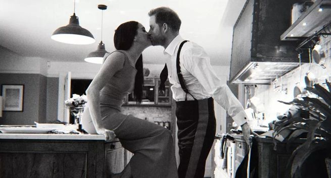 Książę Harry przed sądem: przez ingerencję tabloidów nie mogłem nikomu ufać