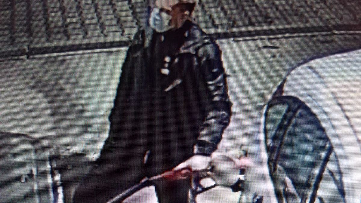 Funkcjonariusze opublikowali zdjęcia złodzieja paliwa